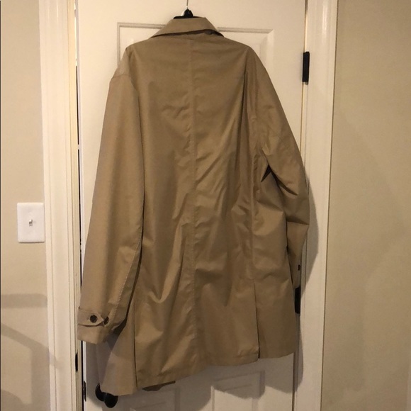Land’s End Raincoat - Picture 4 of 4